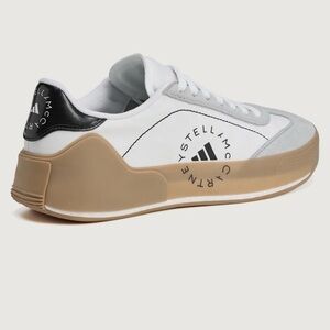 Adidas By Stella McCartney Unisex White and Tan Sneakers. Size 8.5 Brand New